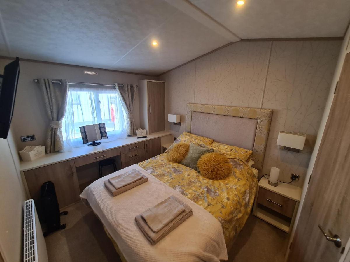 Helmsley Luxury Lodge ロジーマス エクステリア 写真